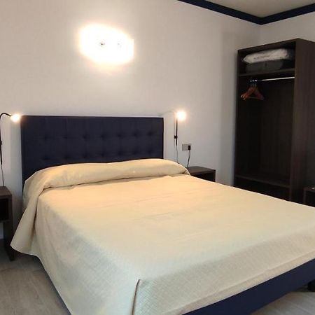 Suites Direzionale קארפי מראה חיצוני תמונה