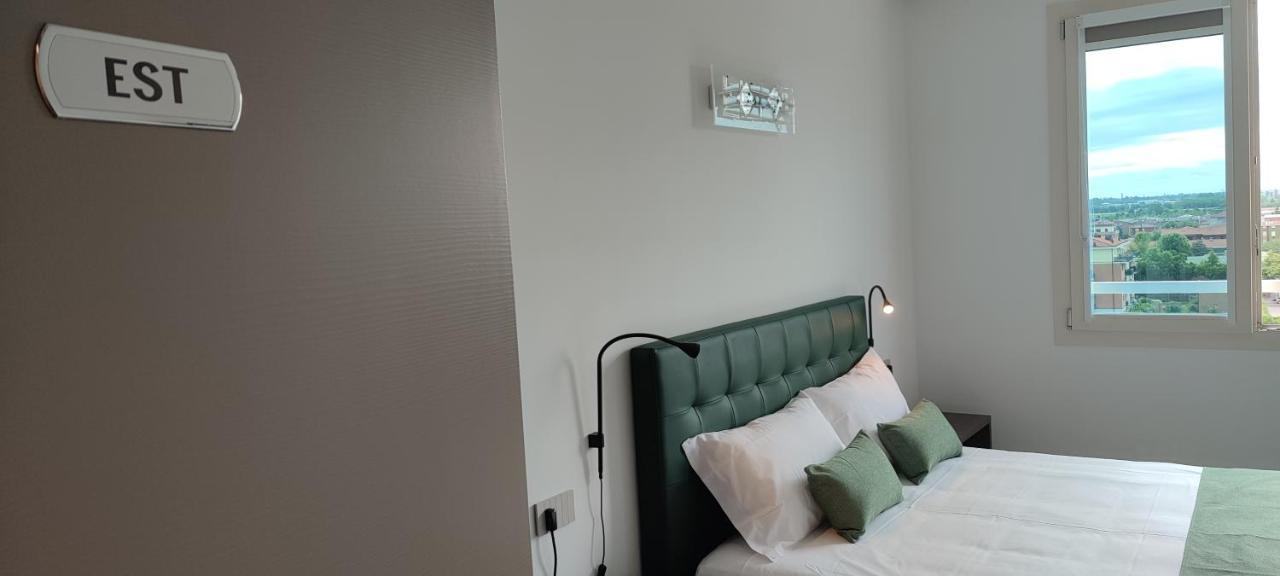 Suites Direzionale קארפי מראה חיצוני תמונה