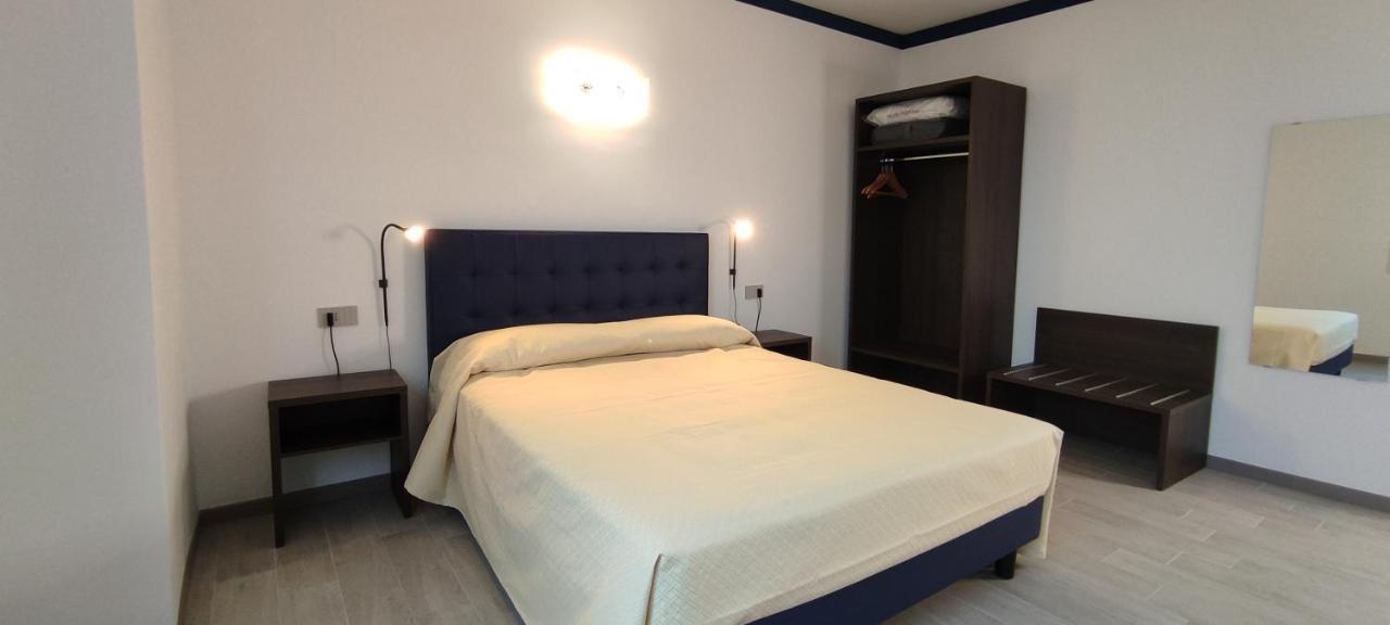 Suites Direzionale קארפי מראה חיצוני תמונה