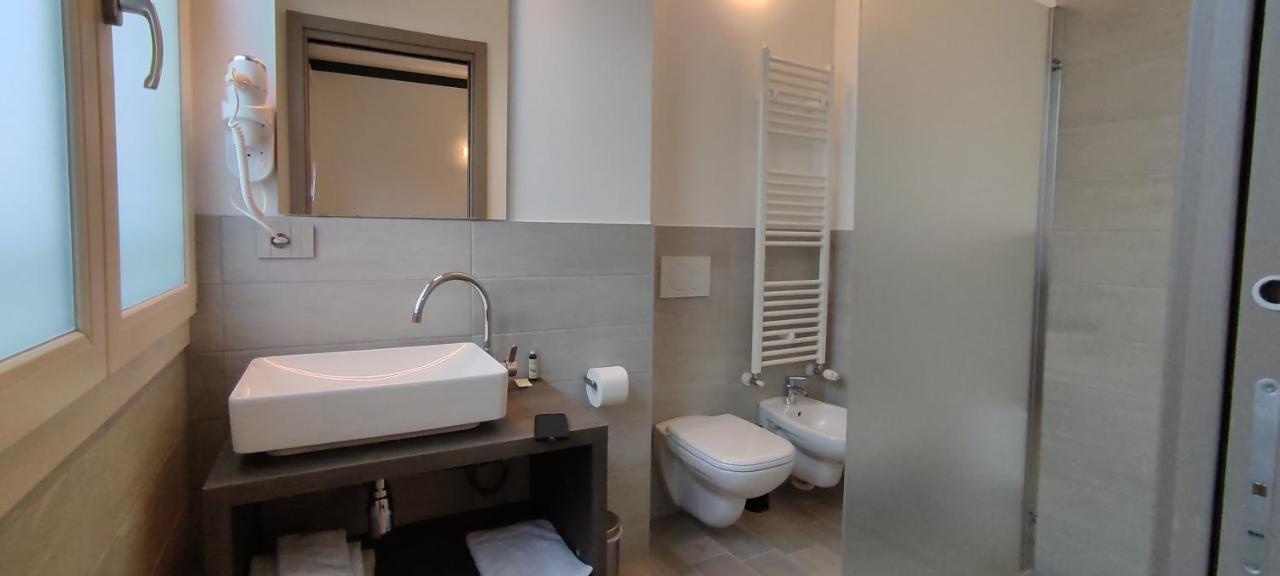 Suites Direzionale קארפי מראה חיצוני תמונה